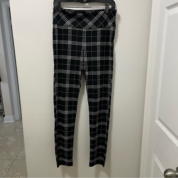 LE CHATEAU BLACK PLAID STRAIGHT LEG TROUSERS - Picture 4 of 10